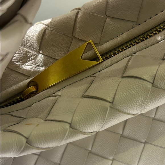 Bottega Veneta Jodie bag - Picture 4 of 11